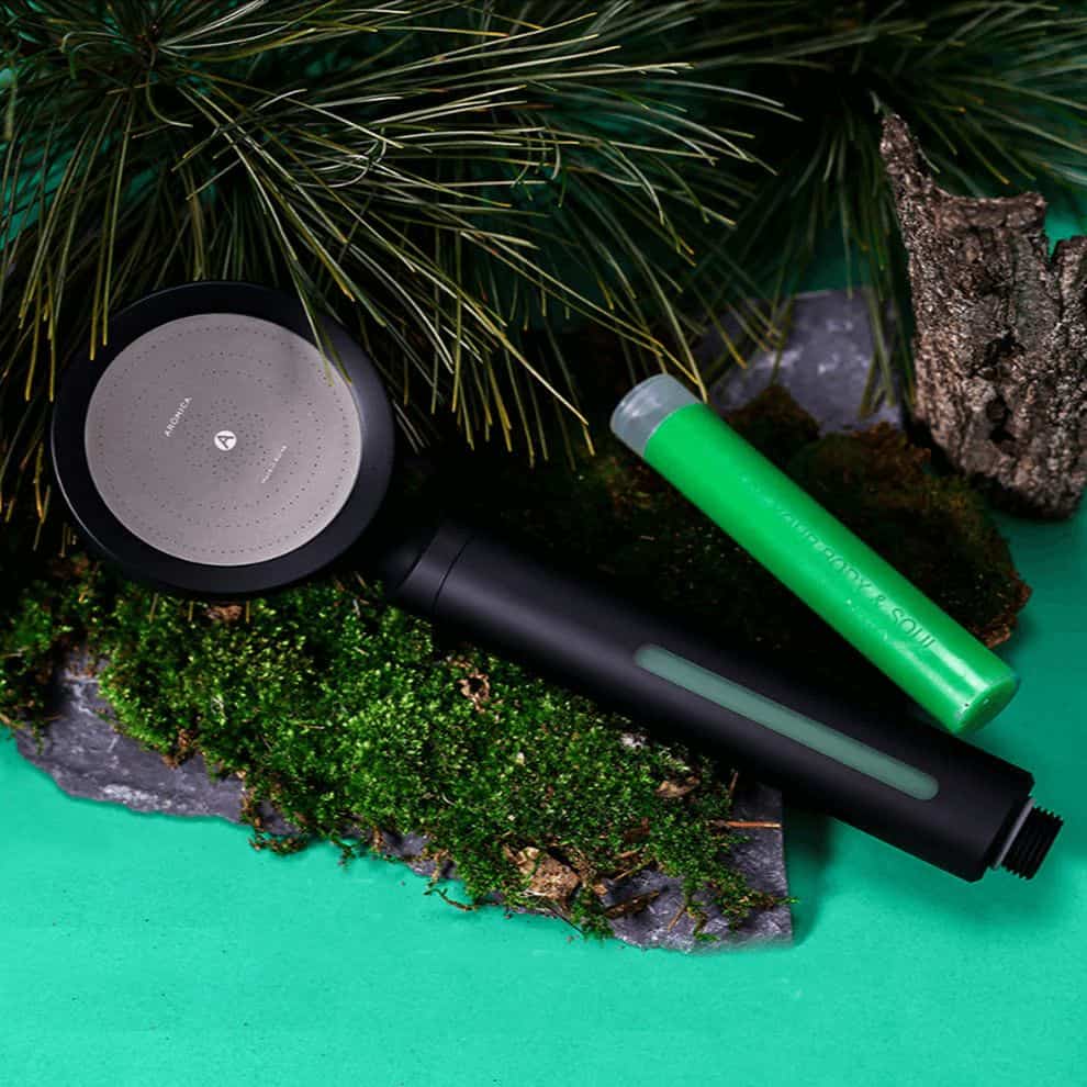 Soft water filter with removable filter cartridge, eco-friendly water purification device, outdoor camping water filter, portable hydrophonic water filtration system, filterplace.eu product showcasing sustainable water solutions.