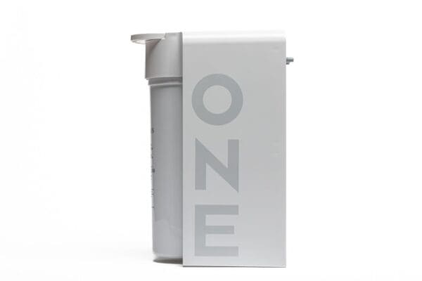 High-quality water filter cartridge for clean drinking water, compatible with filterplace.eu systems for home or commercial use. Durable and easy to install.