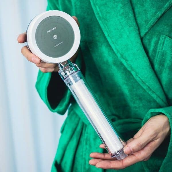 High-quality water filter with reverse osmosis technology for clean drinking water.