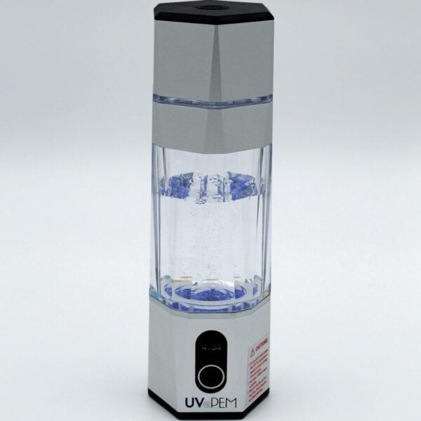 Portable UV water purifier for clean drinking water, compact design, and advanced sterilization technology. Perfect for outdoor use, travel, and emergency preparedness.